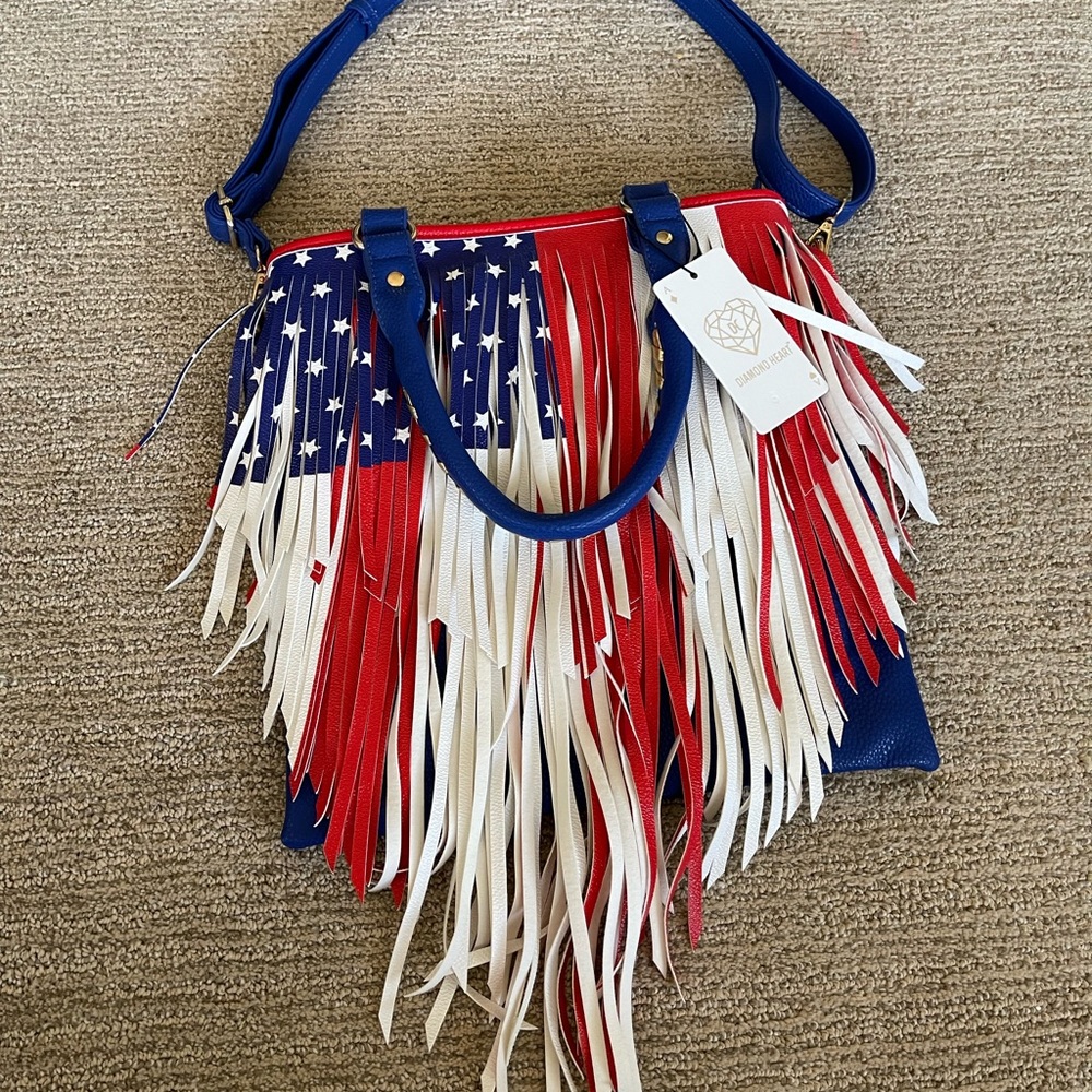 Diamond heart purse NWT